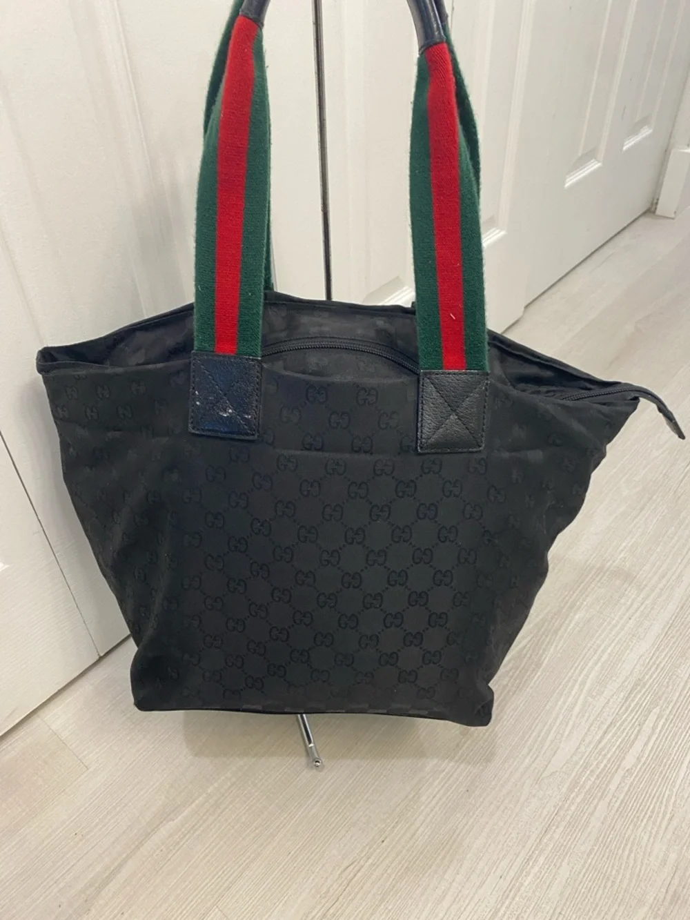 Gucci Black GG Nylon Tote with Red and Green Web Handles - Picture 3 of 6